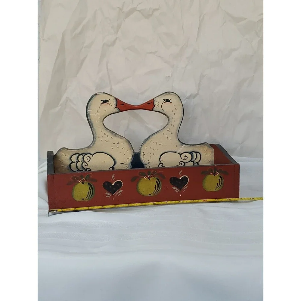 Vntg. Wood Basket Kissing Ducks/Divided/Hand Painted/Hearts/Fruit/GrandmaCore/80